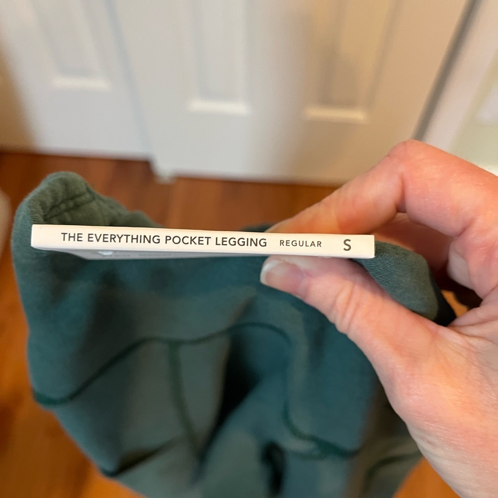 American Eagle Everything Pocket Legging, Green size S, NWT - Picture 9 of 13